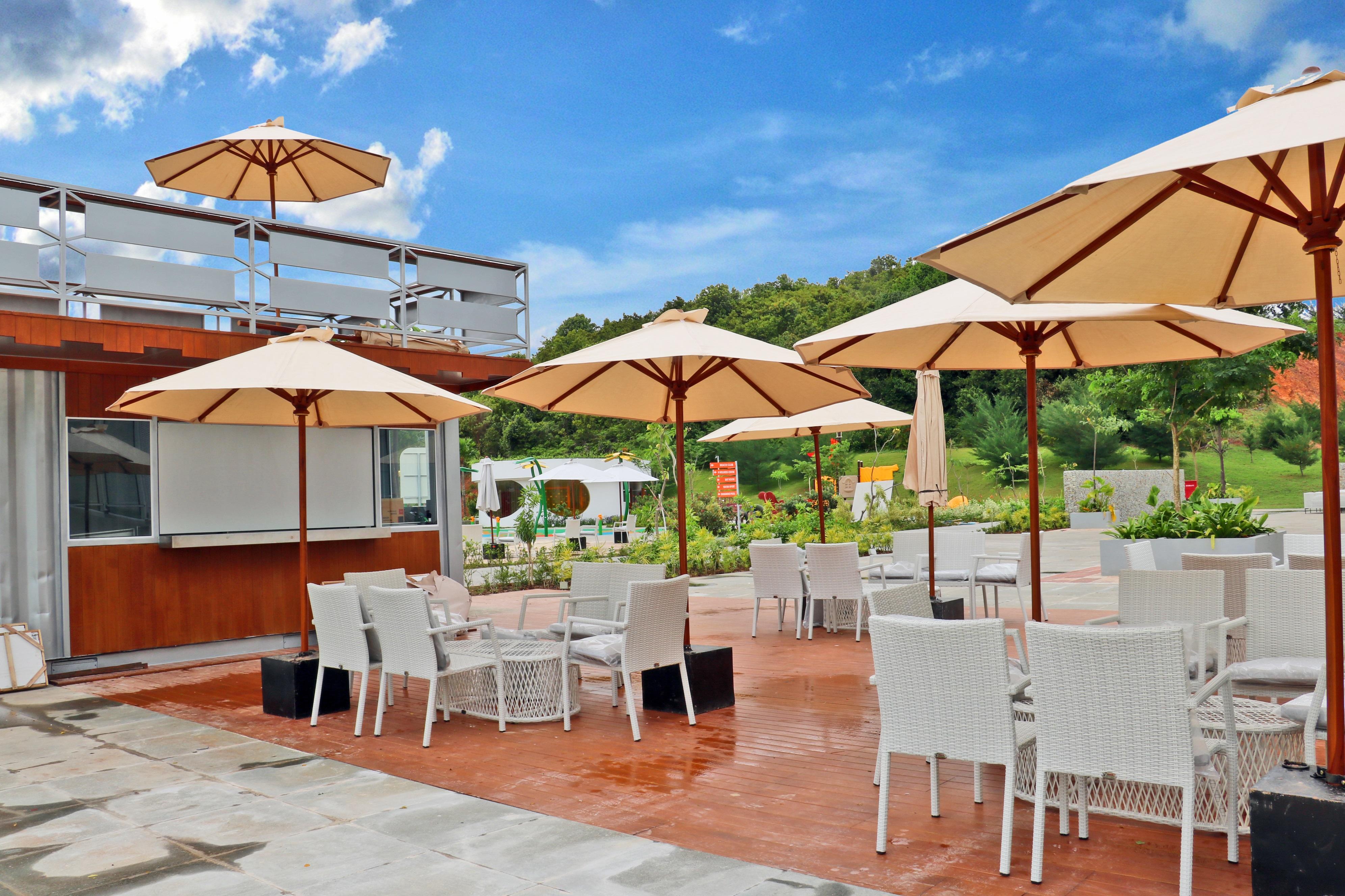 Harris Resort Barelang Batam Sagulung Exterior foto