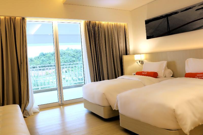 Harris Resort Barelang Batam Sagulung Exterior foto
